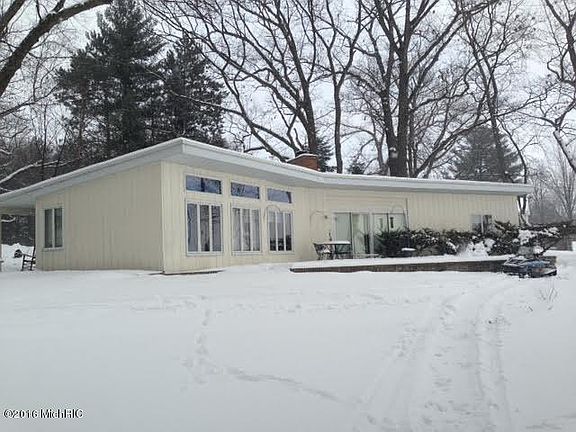 2nd image of 10733 Oak St