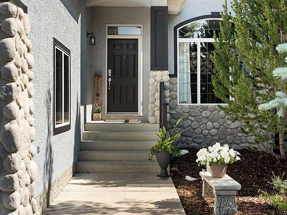 3rd image of 146 S Discovery Ridge Way SW