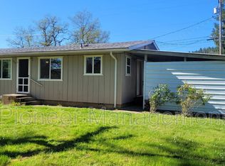 303 E 1st Ave, Sutherlin, OR 97479