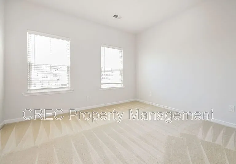 603 McLernon Trce — Photo 33