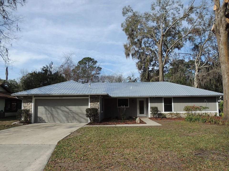 Front View of House - Countryside Neighborhood
