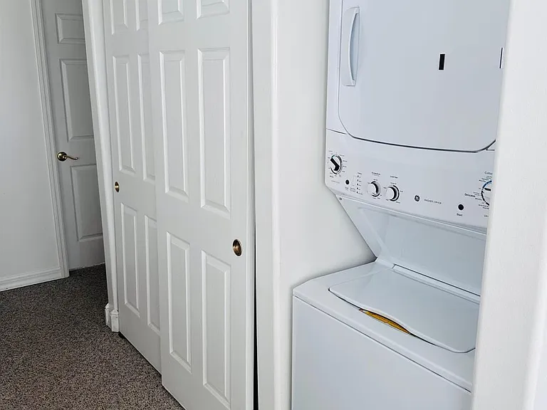 244 Beach Breeze Pl #B — Photo 7
