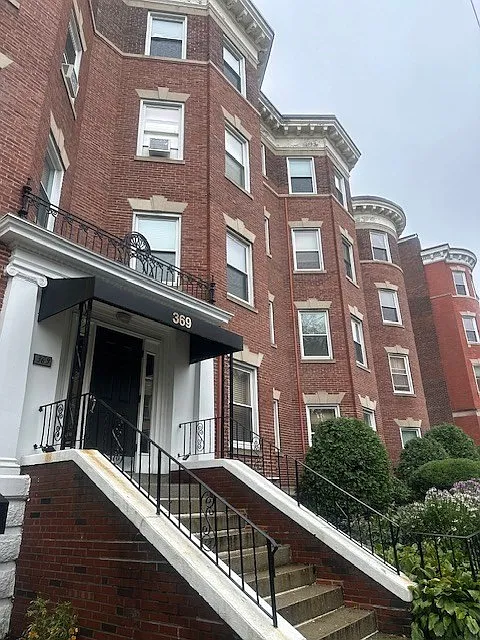 369 Tappan St #20