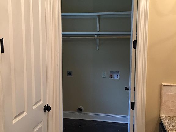 3rd image of 110 Miramar Blvd