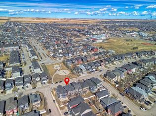 133 N Evanspark Cir NW, Calgary, AB T3P0A7