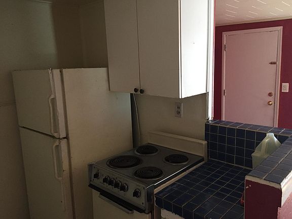 4th image of 97 Live Oak Ave #A