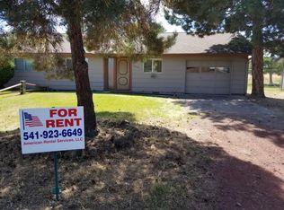 3042 SW Glacier Ave, Redmond, OR 97756