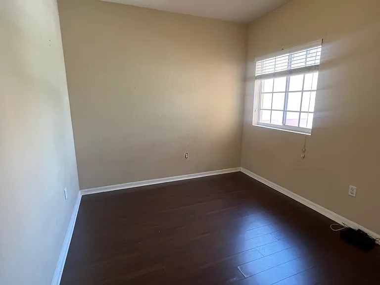3530 NW 29th Ct #0 — Photo 18