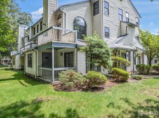 5101 Stonehedge Rd #5101, Edison, NJ 08820