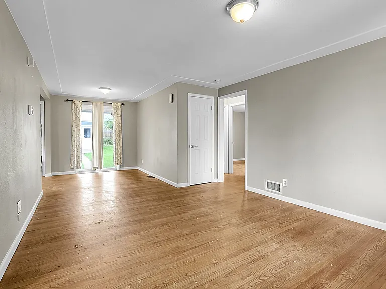 4885 Tejon St — Photo 10