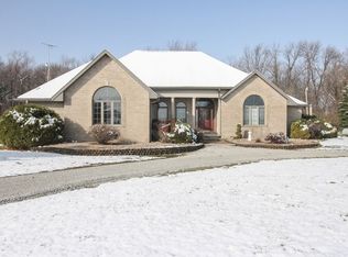 3215 N 2300 East Rd, Saint Anne, IL 60964