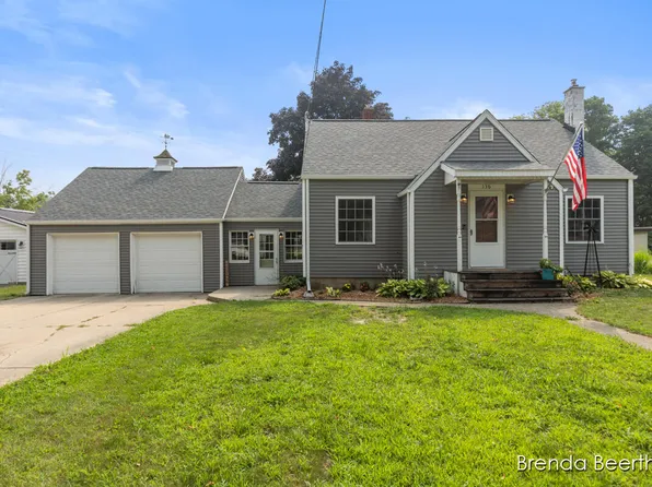 136 N Sherman St, Sheridan, MI 48884