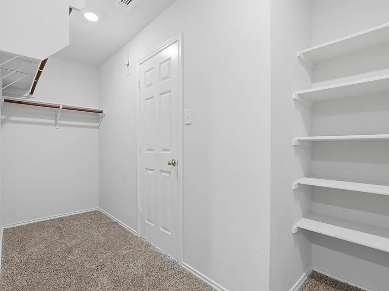 1310 Prospector Trl — Photo 17