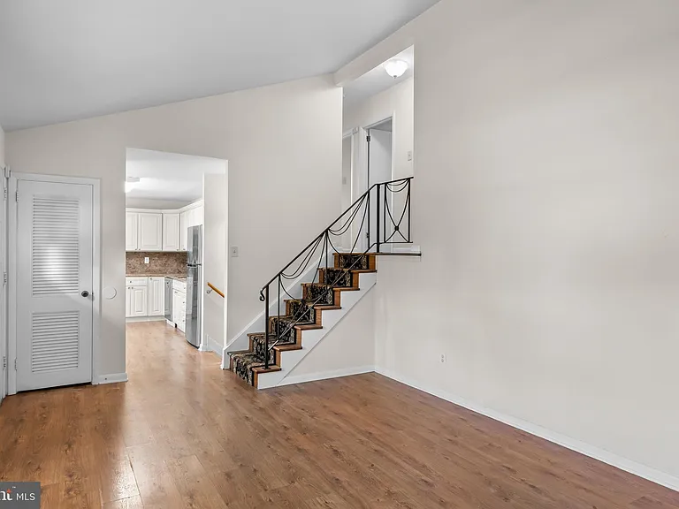 334 Cleveland Ave — Photo 6