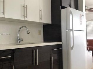 904 SW 7th Ter #1, Hallandale Beach, FL 33009