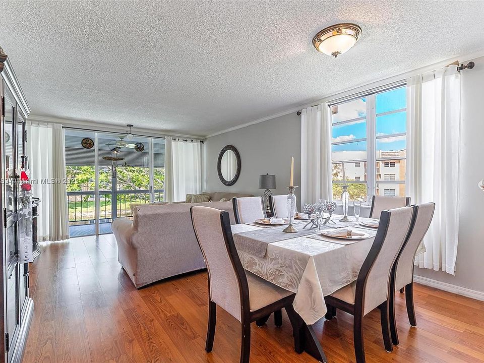 ¥ellowBucksJungle 2 6021 Majors Ln Unit 2, Columbia, MD 21045 | Zillow