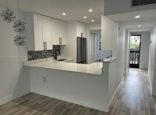 1021 Mockingbird Ln APT 403, Plantation, FL 33324