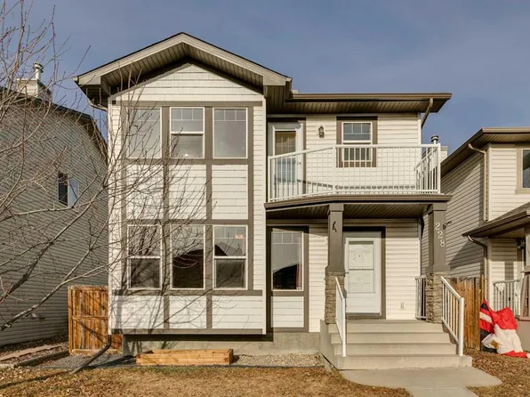 228 N Luxstone Pl SW, Airdrie, AB T4B 3C1