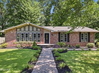 211 Connors Cir, Oak Ridge, TN 37830