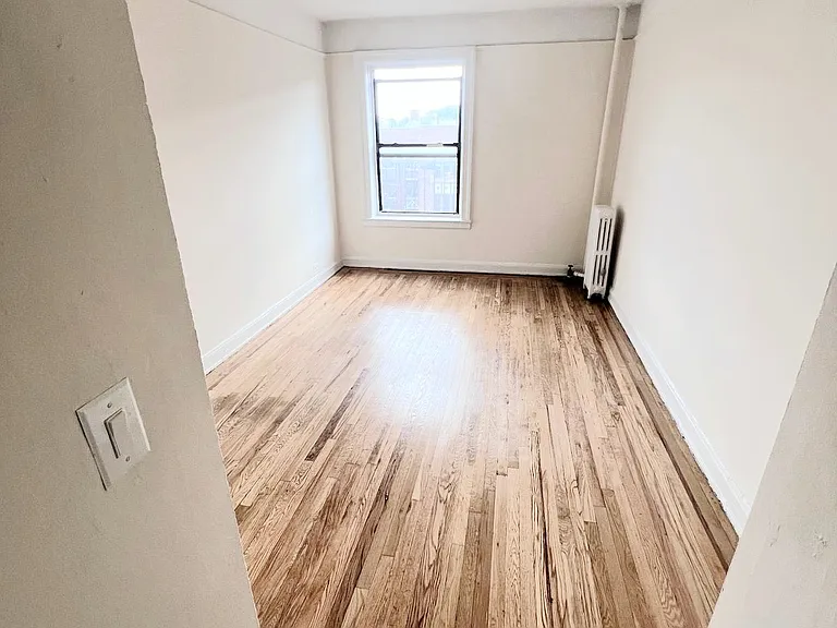 1375 Ocean Ave #5C — Photo 4