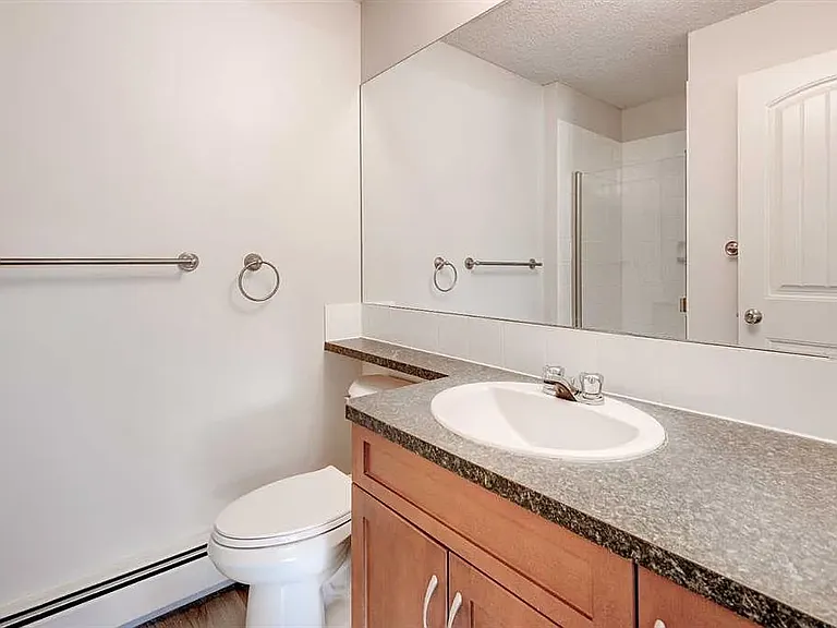 101 Village Hts SW #1 — Photo 15
