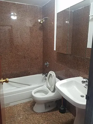 Rented by Allen Harris, LREB | media 20
