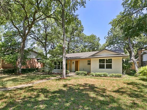 2nd image of 3086 Coombs Creek Dr