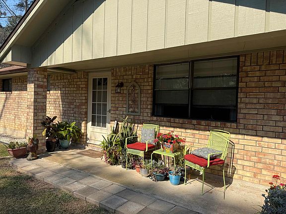 2nd image of 108 Bumstead Rd