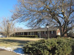 1680 Donelwal Dr, Lexington, KY 40511