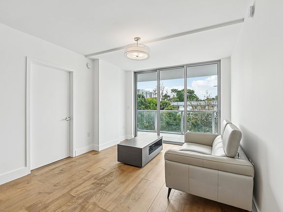 3rd image of 13800 Highland Dr Unit 202