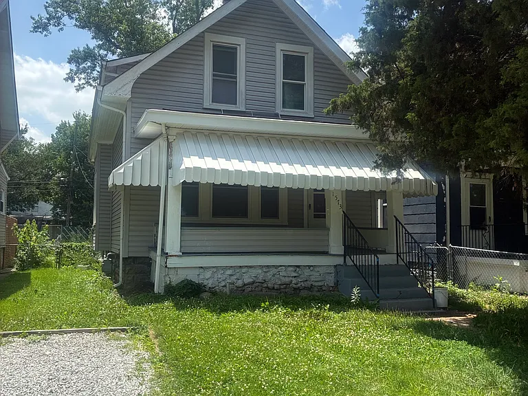 1573 Aberdeen Ave — Photo 1
