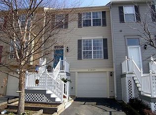 21859 Goldstone Ter, Sterling, VA 20164