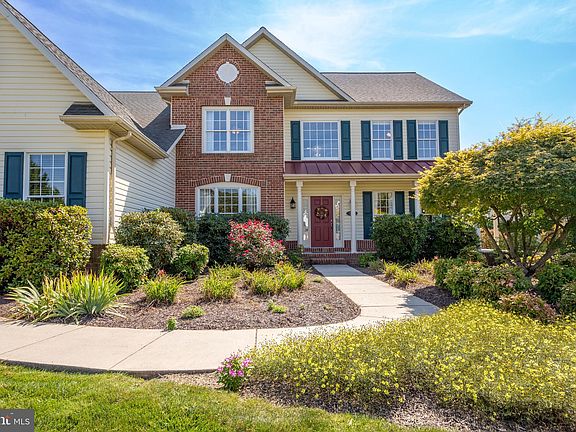 5th image of 1202 Royal Meadow Ct