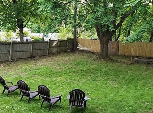 10 Oswald St, Worcester, MA 01607