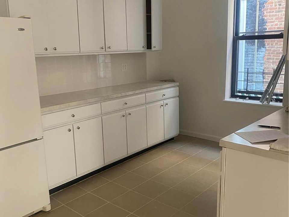 1st image of 10-57 115th St #2R