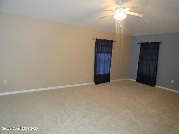 4th image of 5626 Enchanted Ave