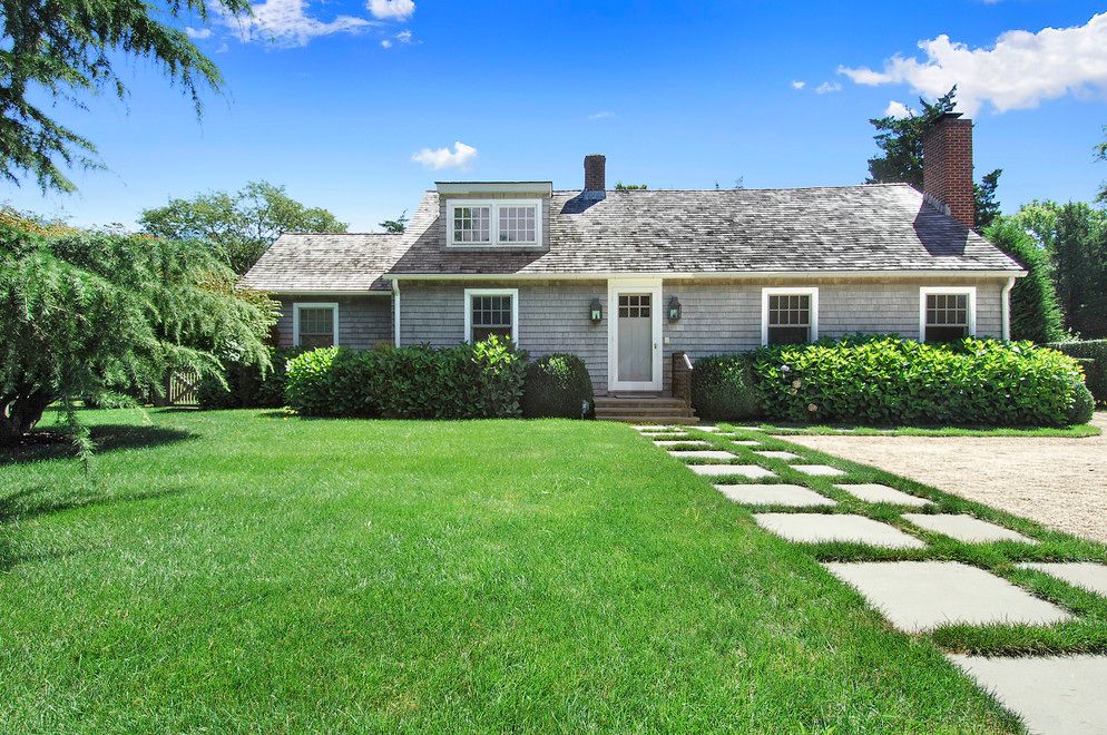 74 Cooper Ln, East Hampton, NY 11937 Out East