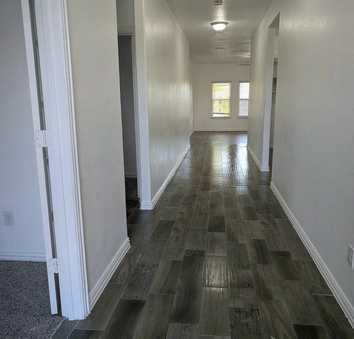 Rosewood — Photo 3