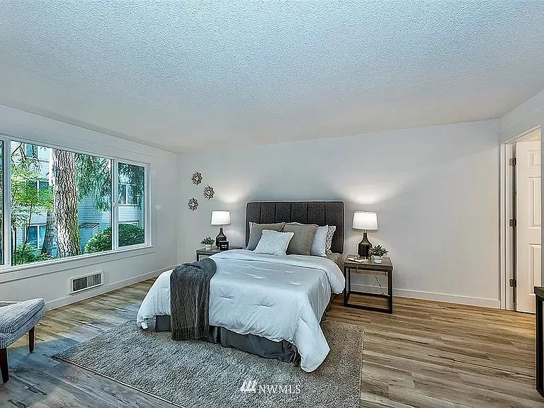 14609 NE 45th St #E7 — Photo 2