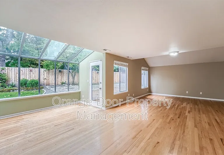 12741 SE 277th Ct — Photo 8