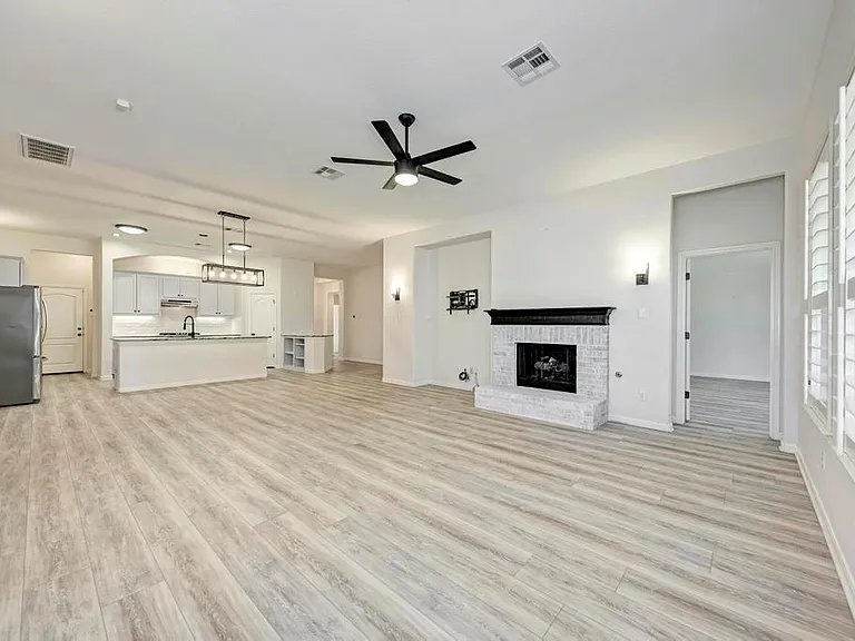 20208 Sandpiper Spot Ct — Photo 4