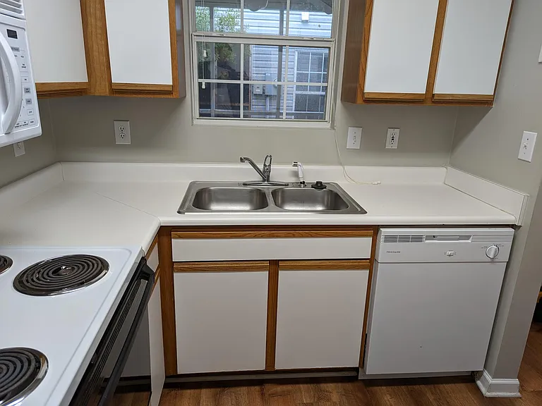 116 Brushy Hollow Ln — Photo 11