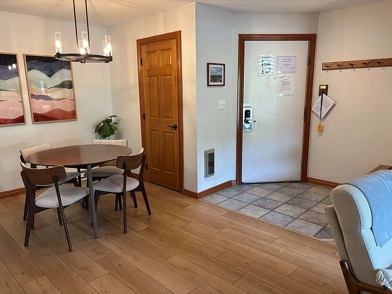 2025 Walton Creek Rd #403 — Photo 8