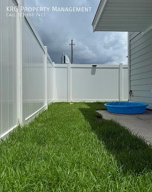Spacious 3-Bedroom Townhome with 3 Baths in Fort Walton Beach — Photo 4