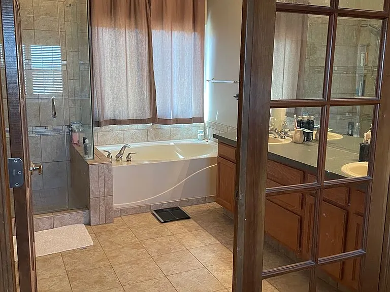 5448 Campglen Dr — Photo 11
