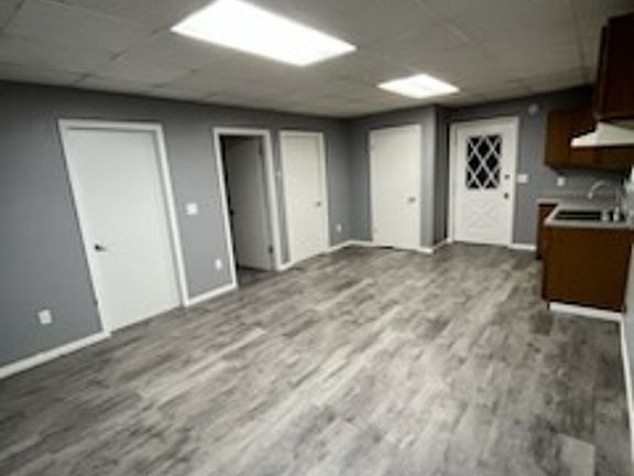 4th image of 101 7th Ave W Unit 3