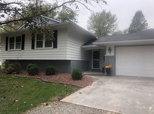 313 Treasure Ln, Pinckneyville, IL 62274