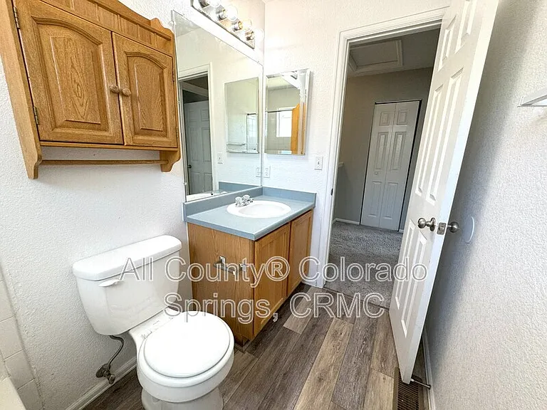 5859 Instone Cir — Photo 22