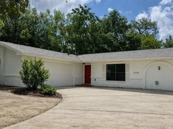 11189 Linden Dr, Spring Hill, FL 34609