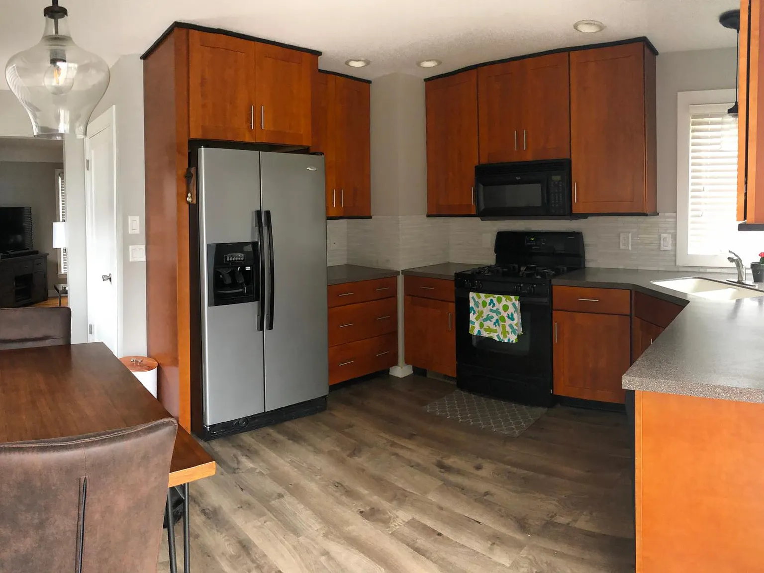 3 bed, 1129 sqft, $2,000 — Photo 4